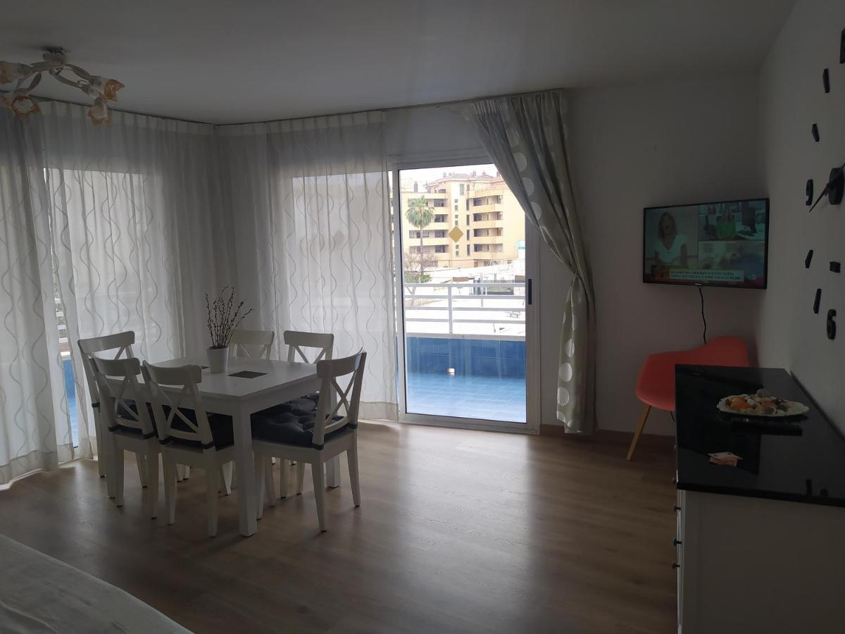 Apartamentos Ch 萨洛 外观 照片