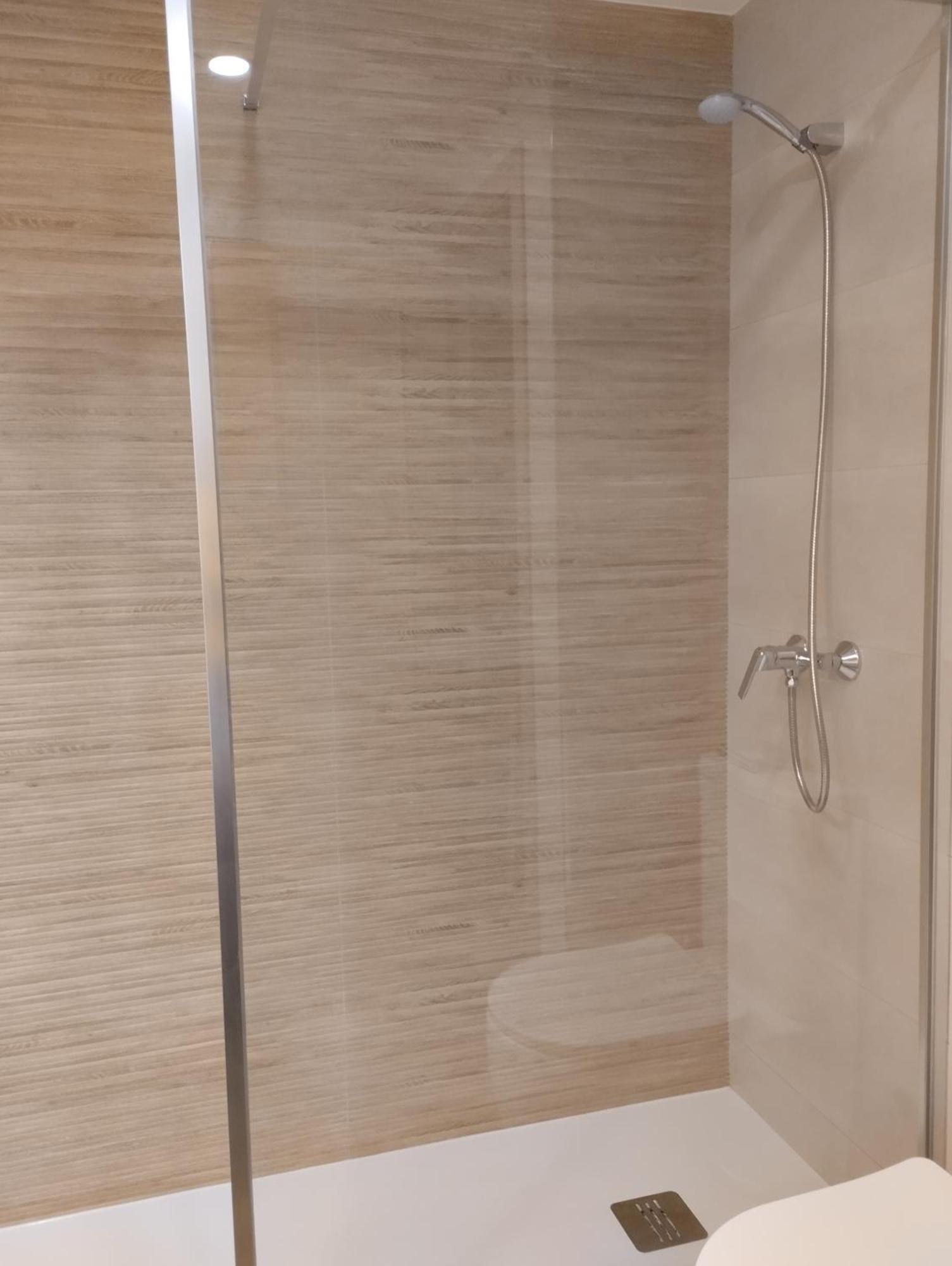 Apartamentos Ch 萨洛 外观 照片